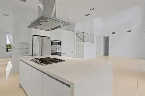 10296 NW 74th Terrace Doral FL 33178