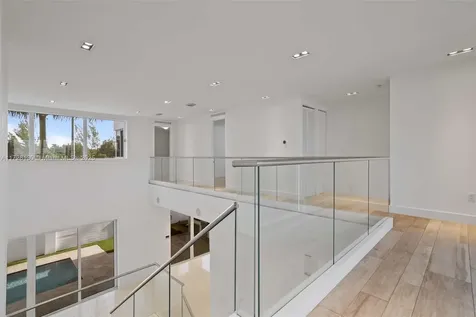 10296 NW 74th Terrace Doral FL 33178