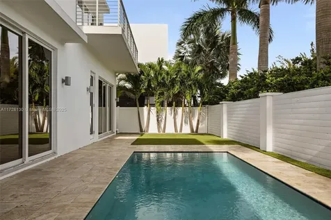 10296 NW 74th Terrace Doral FL 33178