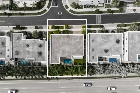 10296 NW 74th Terrace Doral FL 33178