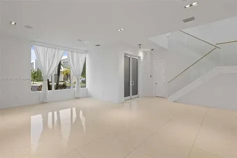 10296 NW 74th Terrace Doral FL 33178