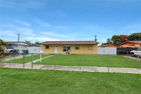 4471 NW 203rd Street Miami Gardens FL 33055
