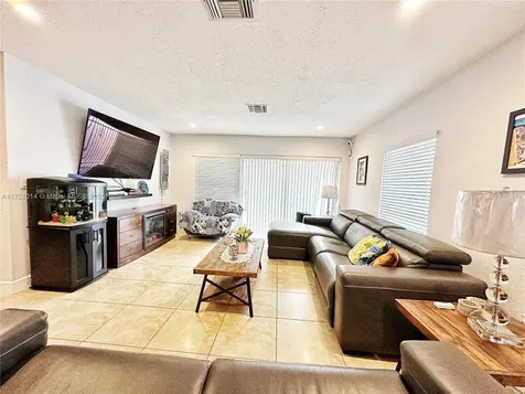 8405 SW 102nd Place Miami FL 33173