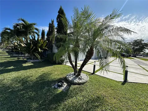 8405 SW 102nd Place Miami FL 33173
