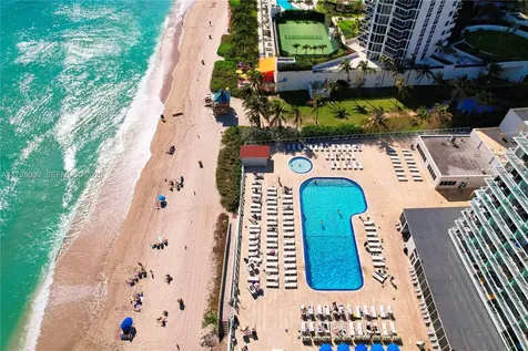 19201 Collins Avenue Sunny Isles Beach FL 33160