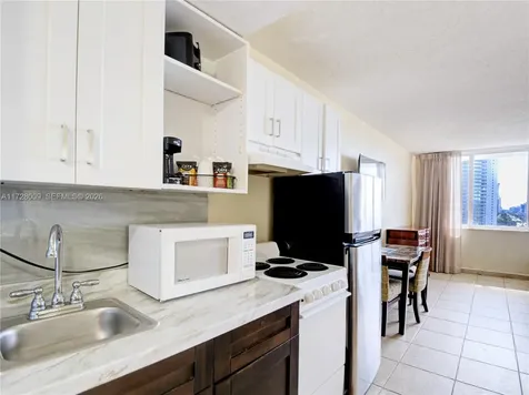 19201 Collins Avenue Sunny Isles Beach FL 33160