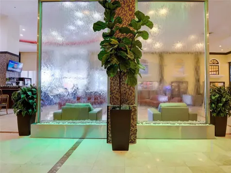 19201 Collins Avenue Sunny Isles Beach FL 33160
