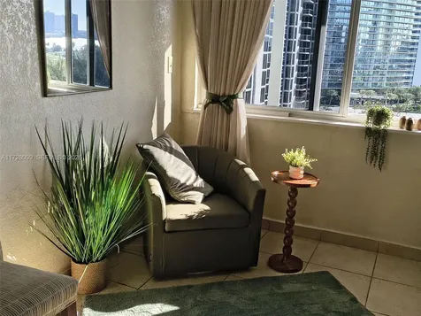 19201 Collins Avenue Sunny Isles Beach FL 33160