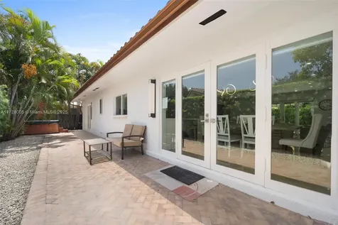 4506 W Tradewinds Avenue Lauderdale By The Sea FL 33308