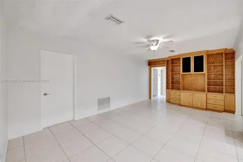 7201 NW 9th Street Plantation FL 33317