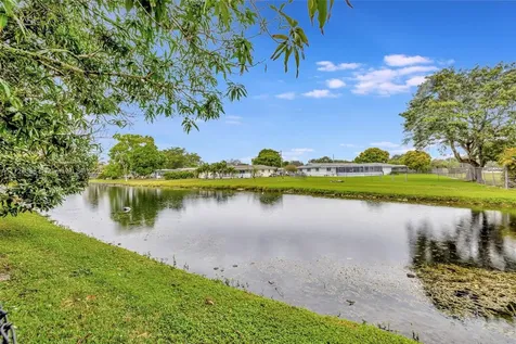 7201 NW 9th Street Plantation FL 33317