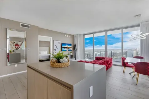 4010 S Ocean Drive Hollywood FL 33019