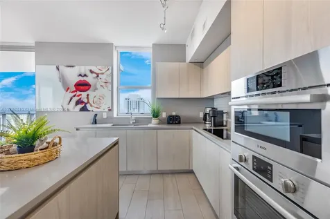 4010 S Ocean Drive Hollywood FL 33019