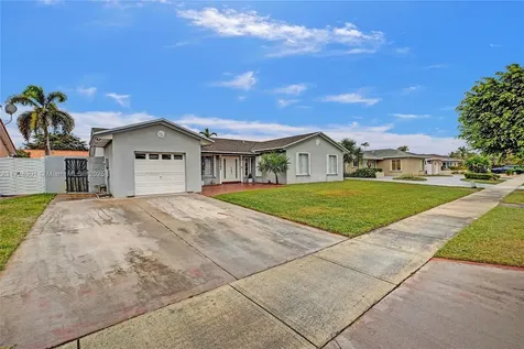 19942 NW 62nd Court Hialeah FL 33015