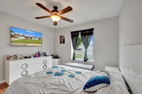 19942 NW 62nd Court Hialeah FL 33015