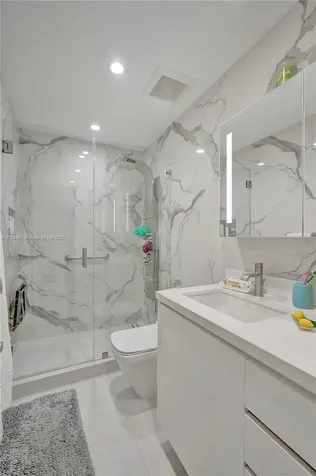 19942 NW 62nd Court Hialeah FL 33015