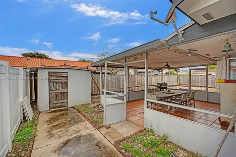 19942 NW 62nd Court Hialeah FL 33015
