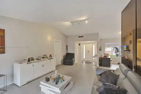 19942 NW 62nd Court Hialeah FL 33015