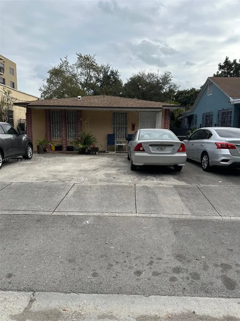 2635 NW 25th Avenue Miami FL 33142