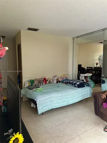 2635 NW 25th Avenue Miami FL 33142