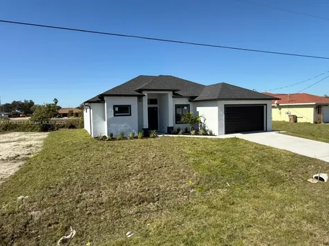 1320 NE 14th Avenue Cape Coral FL 33909