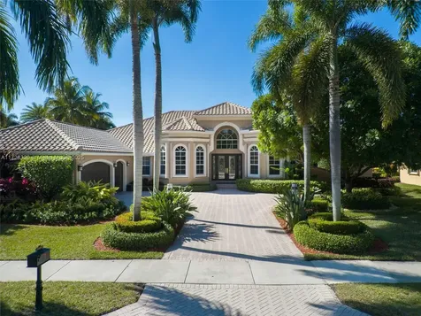 2485 Poinciana Drive Weston FL 33327