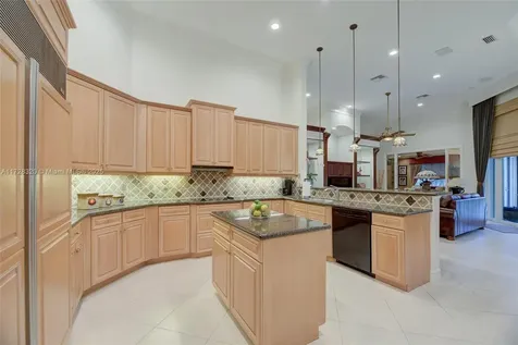 2485 Poinciana Drive Weston FL 33327