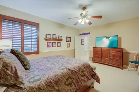 2485 Poinciana Drive Weston FL 33327