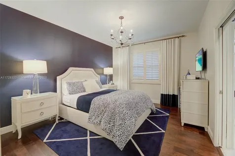 2485 Poinciana Drive Weston FL 33327