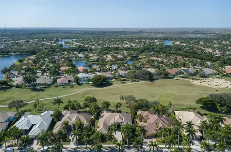 2485 Poinciana Drive Weston FL 33327
