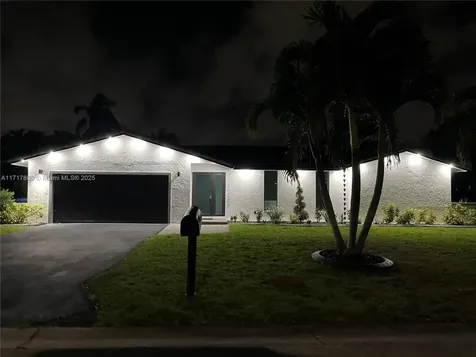 1232 NW 85th Terrace Coral Springs FL 33071