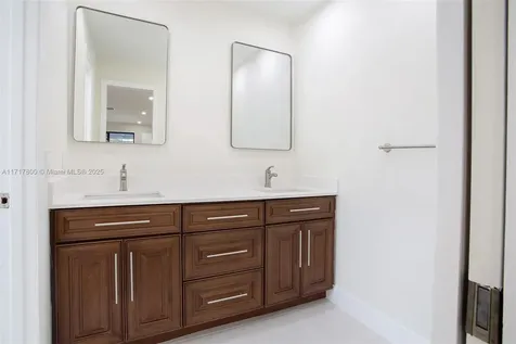1232 NW 85th Terrace Coral Springs FL 33071
