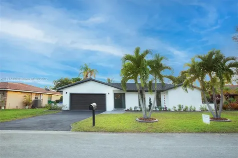 1232 NW 85th Terrace Coral Springs FL 33071