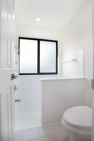 1232 NW 85th Terrace Coral Springs FL 33071