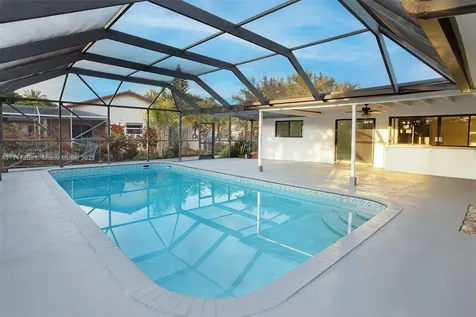 1232 NW 85th Terrace Coral Springs FL 33071
