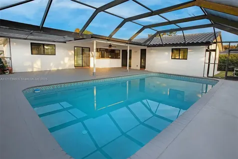 1232 NW 85th Terrace Coral Springs FL 33071