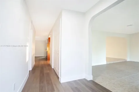 1232 NW 85th Terrace Coral Springs FL 33071