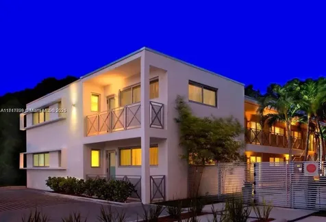 1816 Meridian Avenue Miami Beach FL 33139