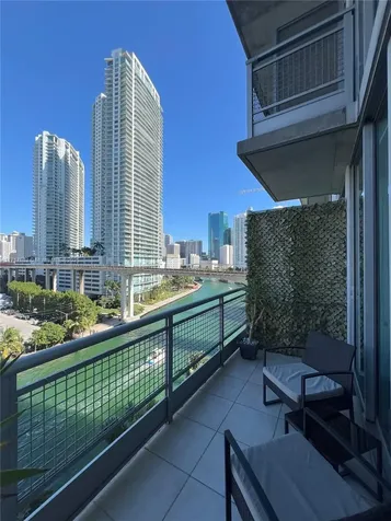 690 SW 1st Court Miami FL 33130