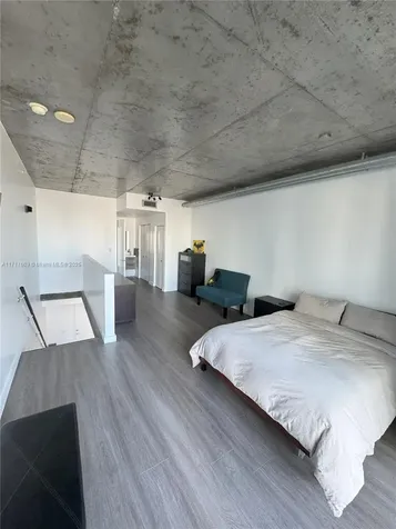690 SW 1st Court Miami FL 33130