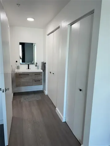 690 SW 1st Court Miami FL 33130