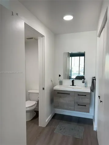 690 SW 1st Court Miami FL 33130
