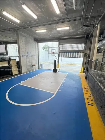 690 SW 1st Court Miami FL 33130