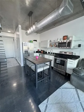 690 SW 1st Court Miami FL 33130