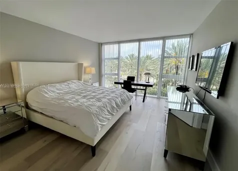 10275 Collins Avenue Bal Harbour FL 33154