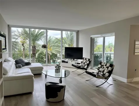 10275 Collins Avenue Bal Harbour FL 33154