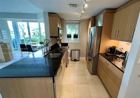 10275 Collins Avenue Bal Harbour FL 33154