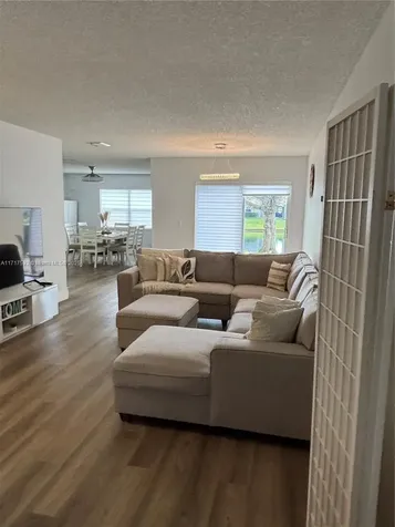 9420 NW 55th Street Sunrise FL 33351