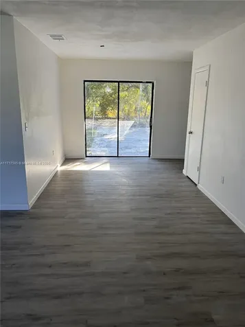 5530 NW 180th Terrace Miami Gardens FL 33055