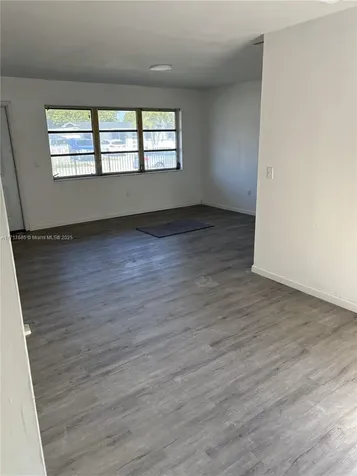 5530 NW 180th Terrace Miami Gardens FL 33055